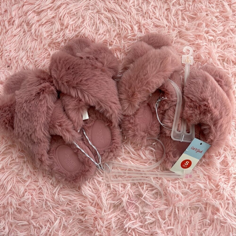 Target Stars Above Cat & Jack Mommy and Me Faux Fur Slippers‎ Rose Pink NWT Set